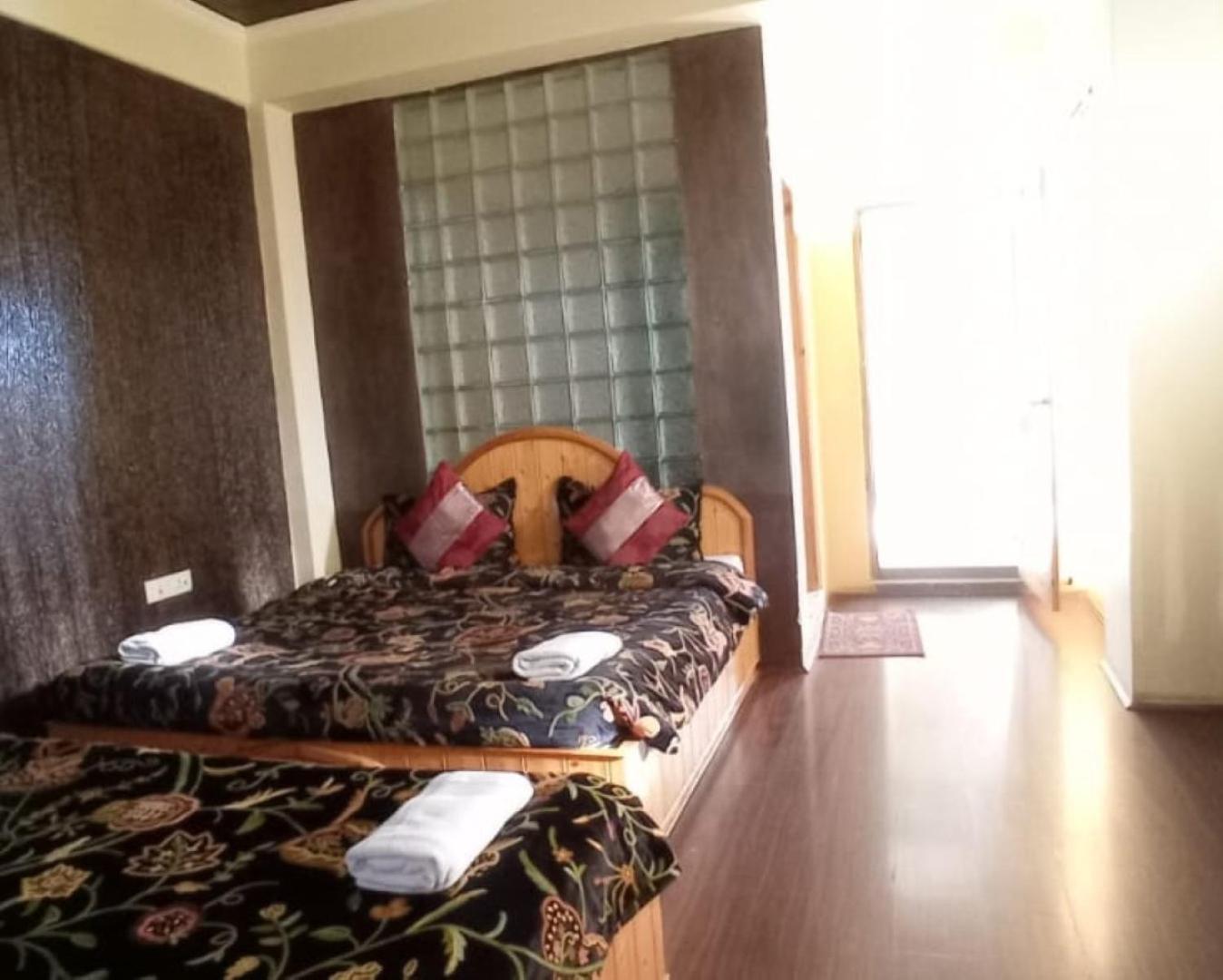Hotel Shefaf Durgjan Exterior foto